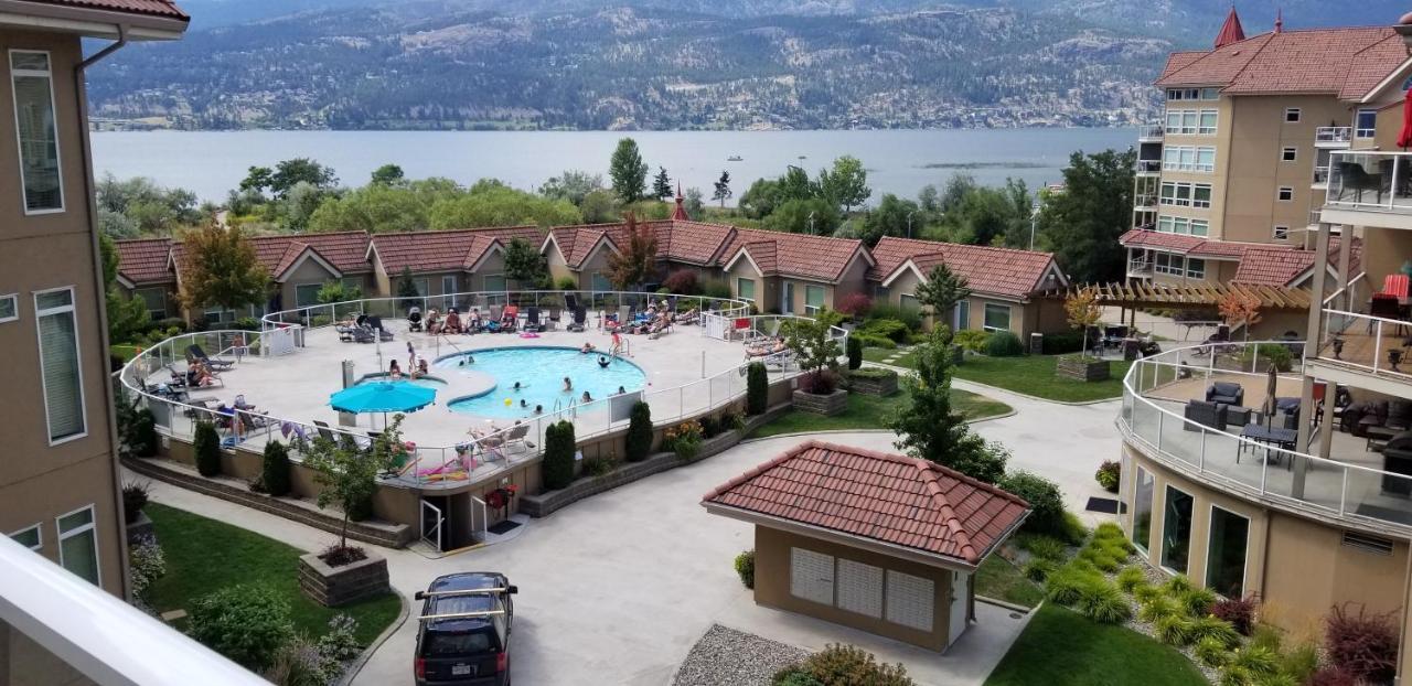 Discovery Bay Resort By Kelowna Resort Acc. - 80+ Suites Available Exterior foto